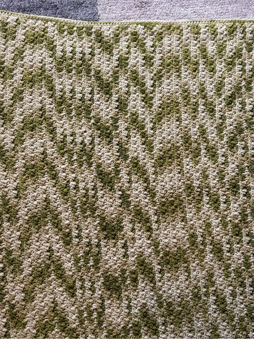 Vtg Hand-Crochet Ripple Blanket Chevron Style Zig-Zag Olive Green Full 87”x76”